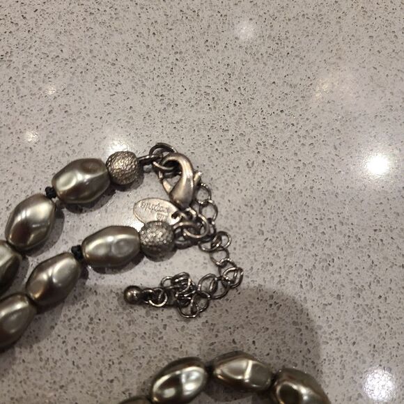 Lia Sophia necklace - Picture 3 of 8